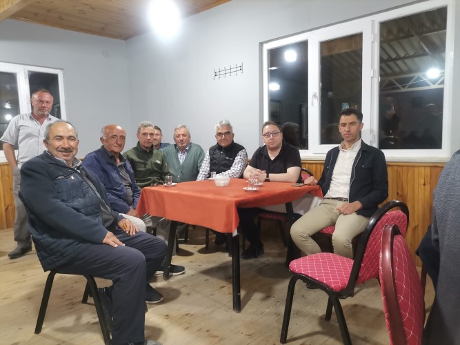Kaymakamımız Dr. İsmail Altan DEMİRAYAK, İlçemiz Salkımören Köyü’nde halkla buluştu.
