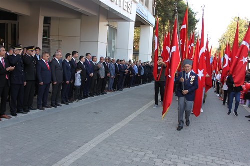 Cumhuriyetimizin 100. Yılı büyük bir coşku ve heyecan ile ilçemizde kutlandı.
